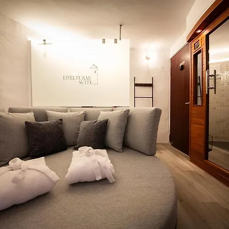 Eifelturmsuite Holiday home