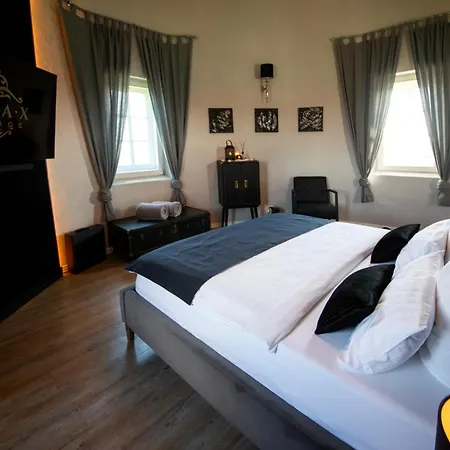 Eifelturmsuite Holiday home *