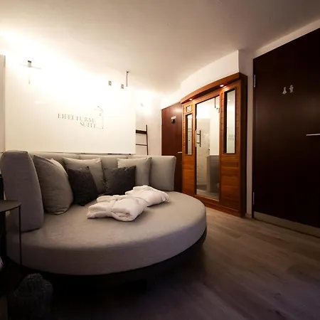 Eifelturmsuite בית נופש Utscheid