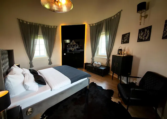 Eifelturmsuite Holiday home *